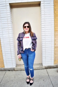 how to dress up a graphic t shirt and jeans