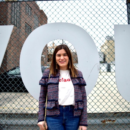 How to dress up jeans + a graphic tee